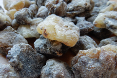 African-elemi-resin