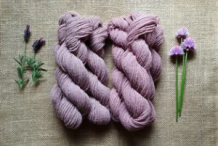 Alkanet-dyed-wool