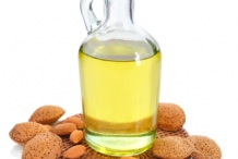 Almond-oil-mandorla