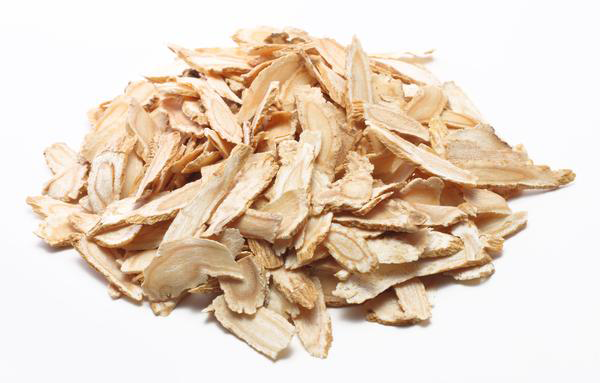 Dried-slices-of-Angelica-herb