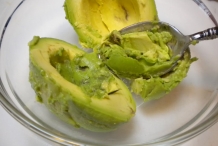 Avocado-flesh-Butter Pear