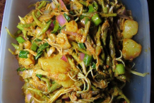 Food-dish-of-butterfly-tree's-flower-and-buds