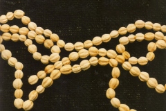 Garland-of-Chinaberry-seeds