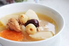 Chinese-Yam-with-Carrot-and-Chicken-Soup