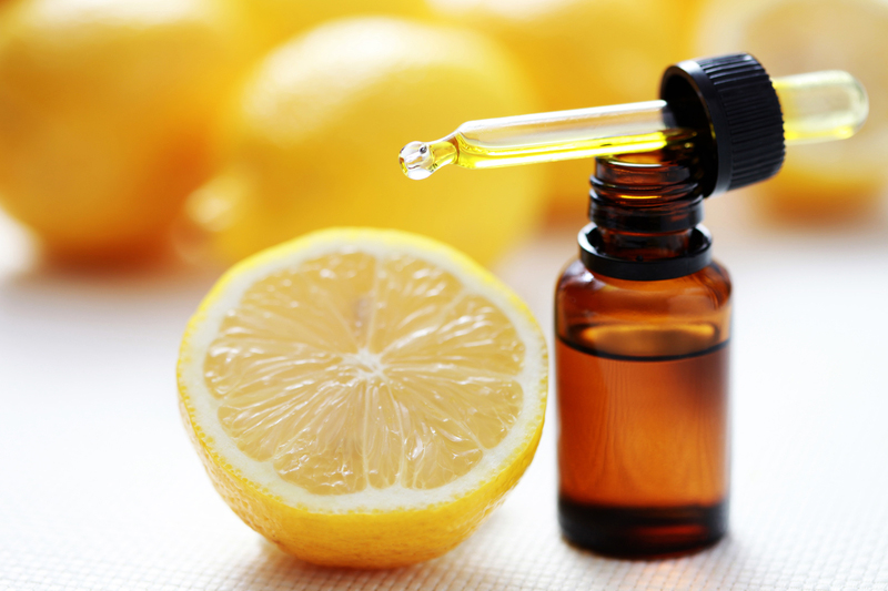 Citron-essential-oil