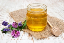 Clover-honey-3