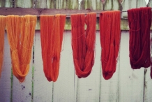 Naturally-dyed-skeins-made-with-madder-root