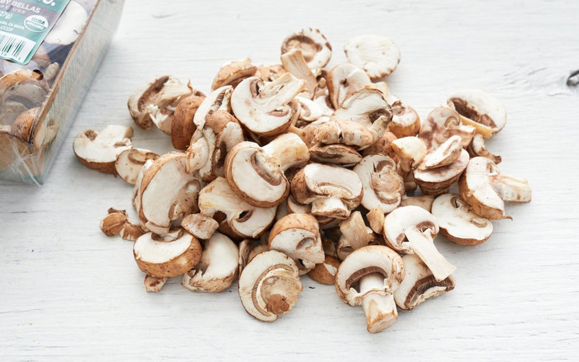 Half-cut-Cremini-mushrooms