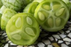 Half-cut-Cucamelon-fruit