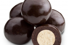 Dark-Chocolate-Triple-Dipped-Malt-Balls