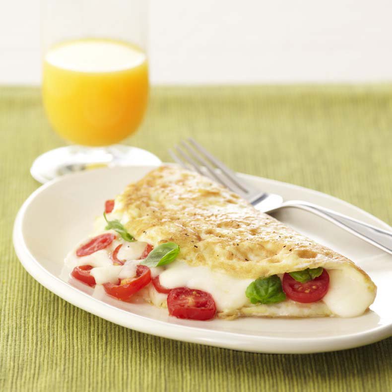 Tomato-Mozzarella-Egg-White-Omelet