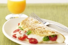 Tomato-Mozzarella-Egg-White-Omelet