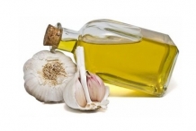 Garlic-oil