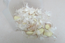 Garlic-peel