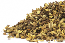 Small-dried-pieces-of-Licorice-root