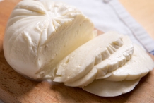 Mozzarella-cheese-3
