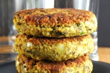 Sprouted-Mung-Bean-Veggie-Burger