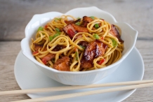 Hot-smoked-salmon-spicy-noodles