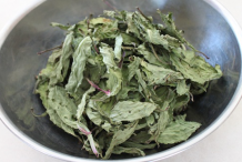 Dried-leaves-of-plantain-herb