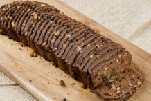 Pumpernickel-Seed-&-Nut-Crisps