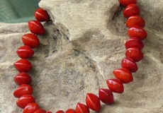 Necklace-made-from-seeds-of-Red-Bead-Tree