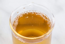 Close-view-of-Rice-vinegar
