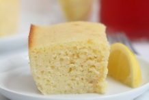 Semolina-Yogurt-cake
