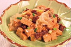 Chinese-Stir-fried-Tofu-With-Snow-fungus