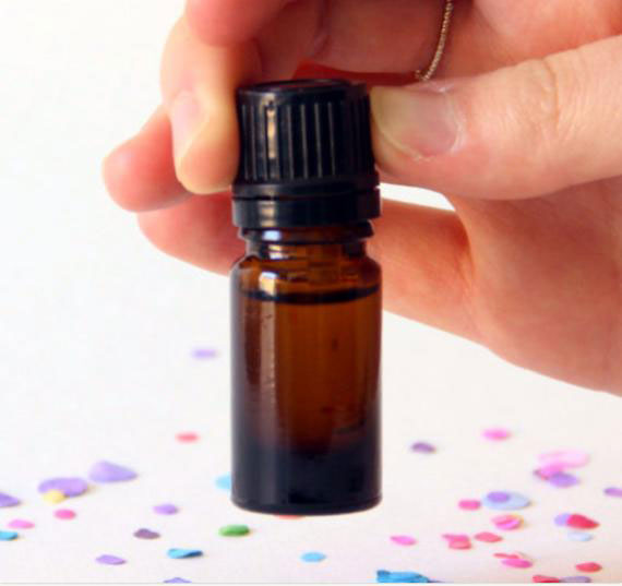 Star-jasmine-essential-oil