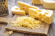 Shredded-Swiss-cheese
