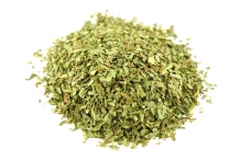 Tarragon-leaves-dried-and-crushed