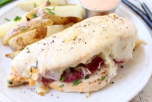 Reuben-chicken-tossed--with-Thousand-Island-Dressing