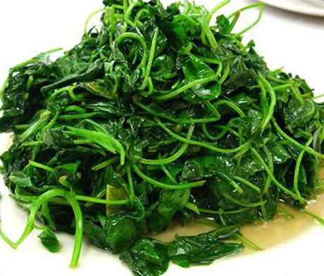 Chinese-white-wine-fried-with-toothed-bur-clover