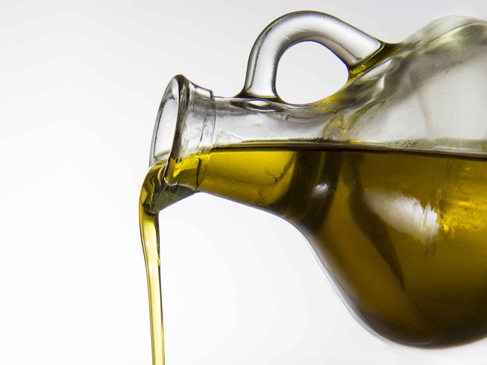 Pouring-Vegetable-oil