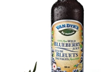 Wild-blueberries-juice