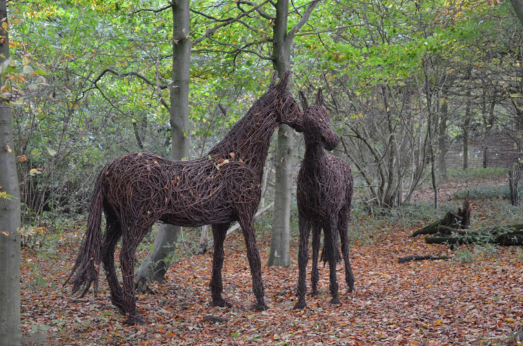 Sculpture-made-from-willow