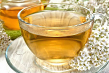 Yarrow-flower-tea