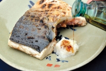 Charcoal-grilled-yellowtail-fish
