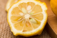Half-cut-Yuzu-Fruit