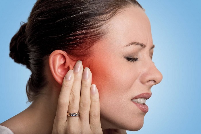 8 Gentle Home Remedies for Earache