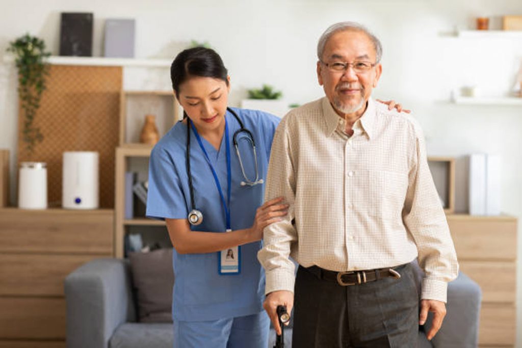 4 Ways a Nursing Home Can Keep Your Loved One Safe and Healthy