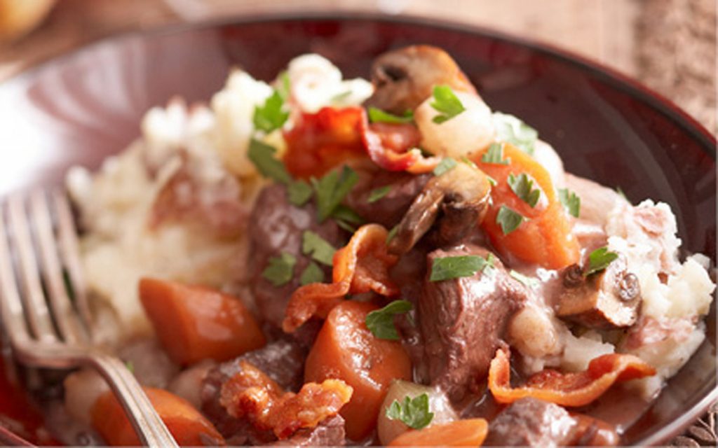 Low-Carb Slow Cooker 218 healthy recipes for your favorite comfort foods