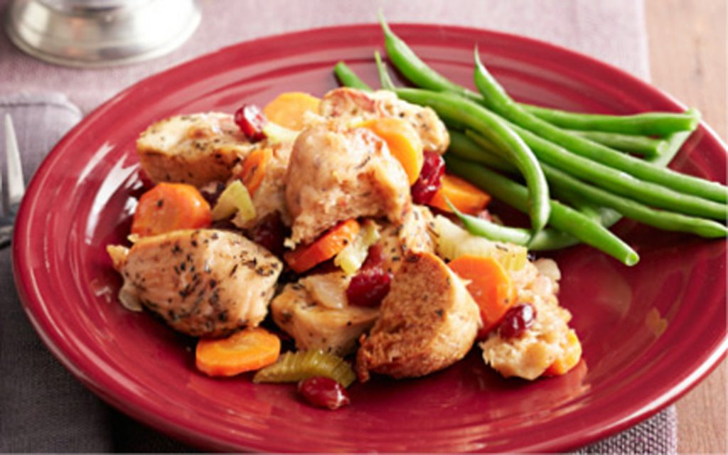 Low-Carb Slow Cooker 218 healthy recipes for your favorite comfort foods