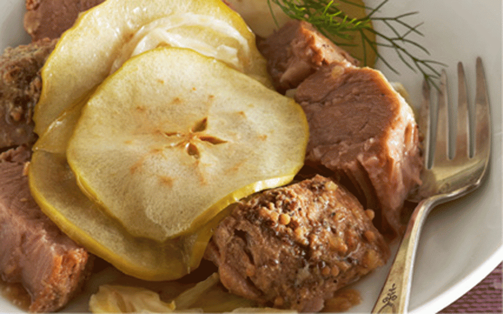 Low-Carb Slow Cooker 218 healthy recipes for your favorite comfort foods