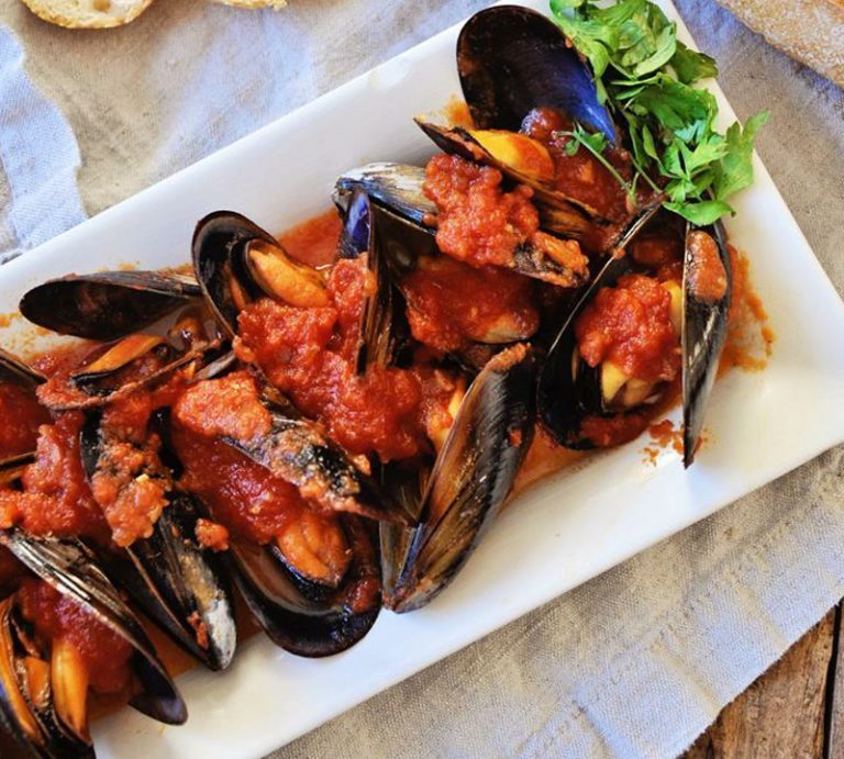 Spanish clams in tomato sauce recipe Healthy Recipe