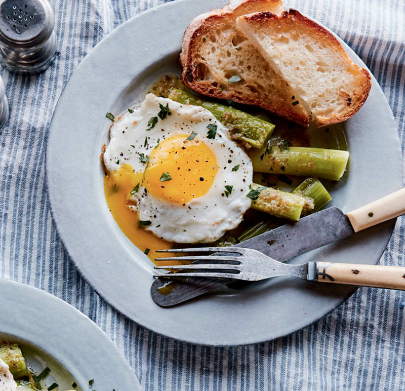 Leeks with vinaigrette capers & eggs recipe Healthy Recipe